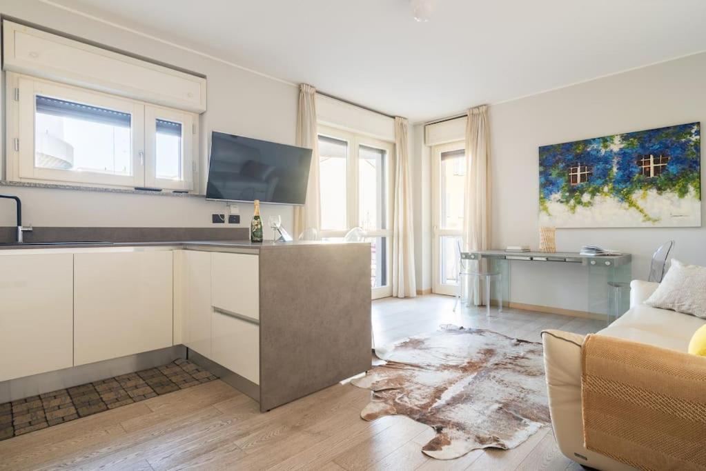 Bezzi Flexyrent A.C. Wifi Apartment Milan Exterior photo